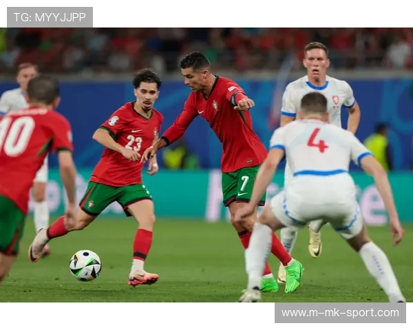 AC米兰追C罗式暴力高点——再现足球巅峰，激情无限