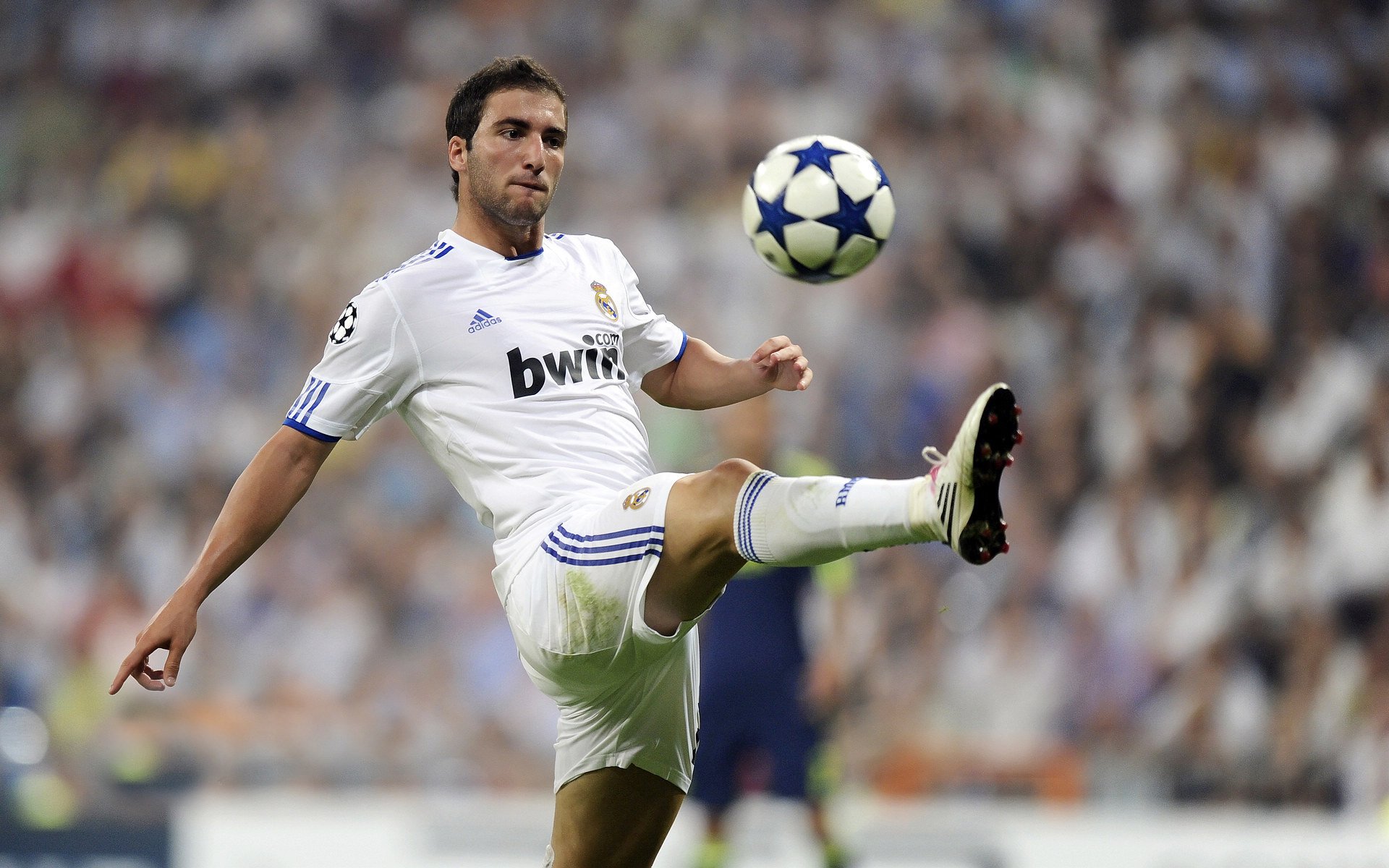 巴黎圣日耳曼稳步推进阵容更新，巴黎圣日耳曼阵容价值